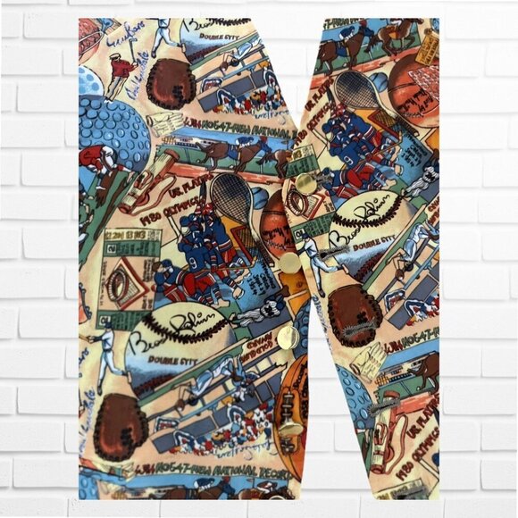 VINTAGE MENS VEST WITH SPORTS THEMED PATTERN - L - Picture 4 of 7